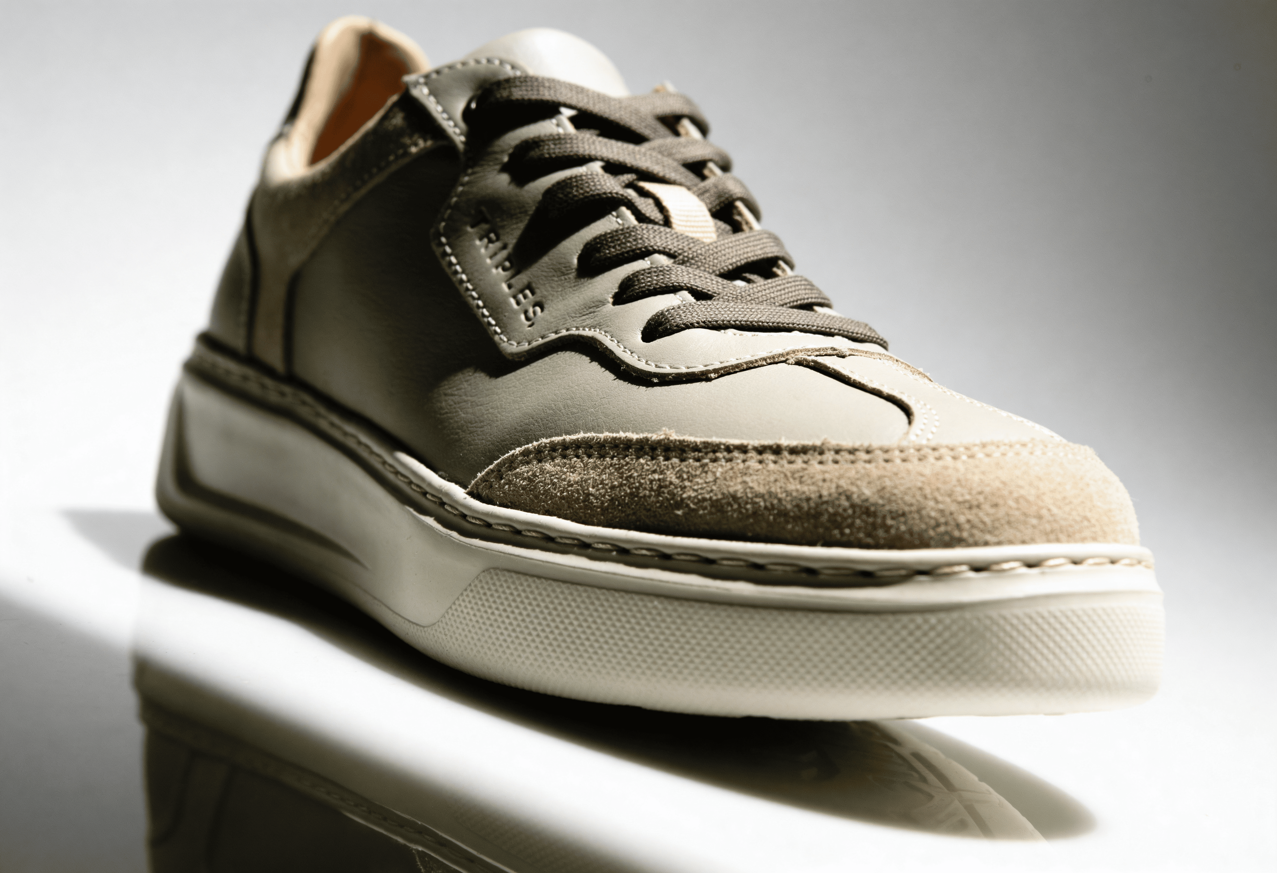 Sneaker Casual De Piel Para Hombre Triples Alo 37630 Hueso